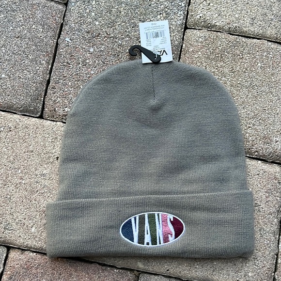 Vans WM Breakin Curf Grey Beanie Skateboarding Hat Women & Men VN0A5GUV85T - Picture 2 of 15